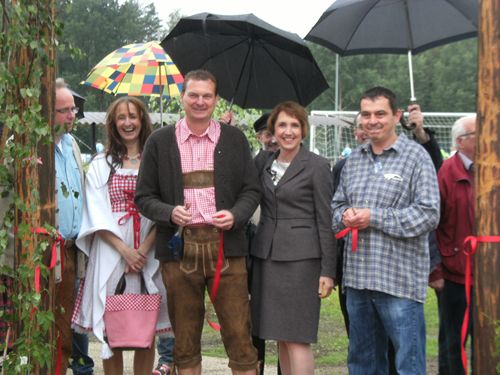 Jürgen Füssl, Annette Karl und Bürgermeister Ernst Schiketanz (v.r.), Bild: Elfi Gierlinger