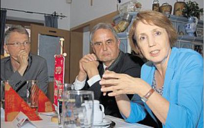 Stadtrat Dr. Matthias Loew, Ortsvereinsvorsitzender Horst Fuchs und MdL Annette Karl