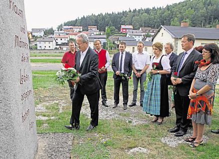 Christian Ude forderte am Sonntag dazu auf, rechtem Gedankengut keinen Platz einzuräumen. (Bild:nm)