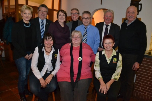 Frauenpower der "Höhe 309" auch Annette Karl, MdL ist Mitglied (Bild: hcz)